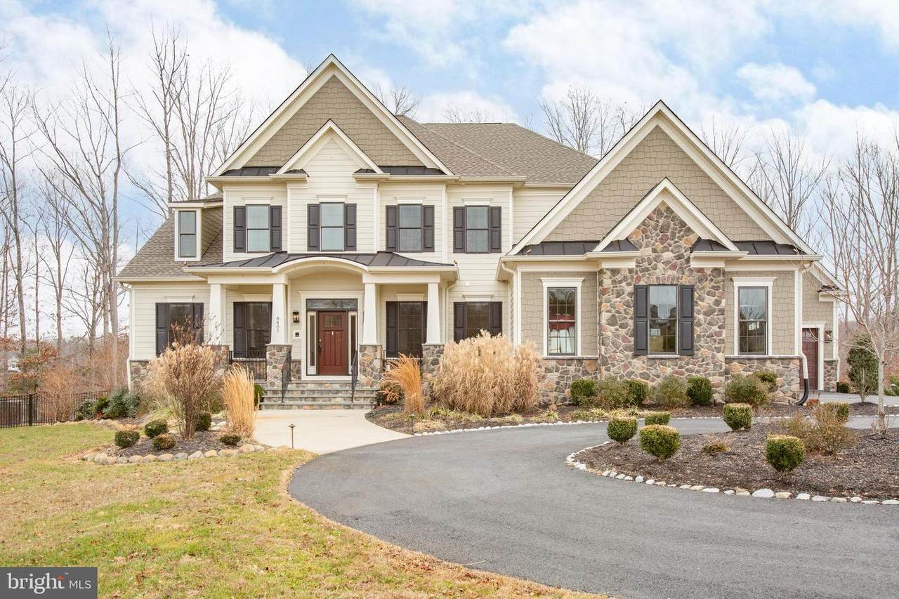 8401 Highclere Court - Photo 1