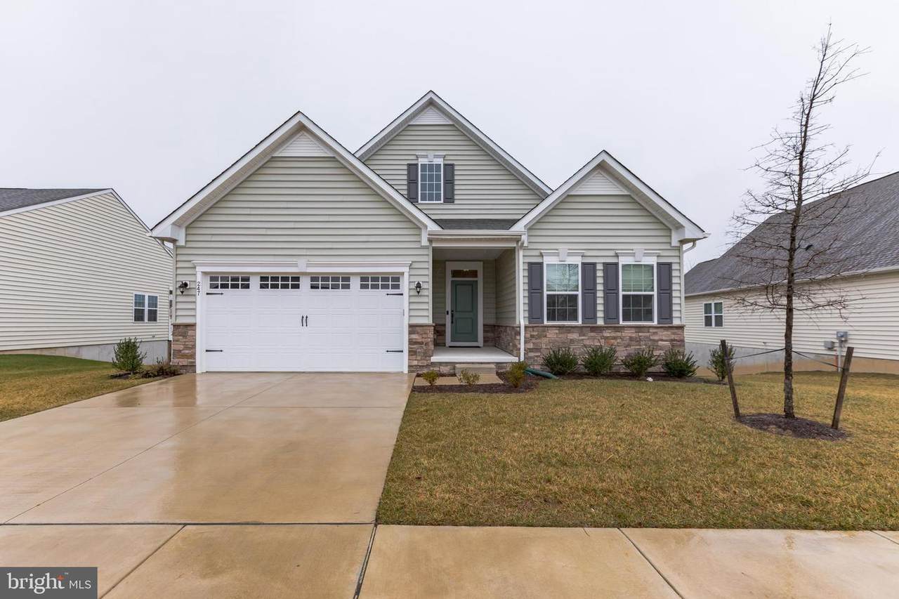 247 Anglesey Drive - Photo 1