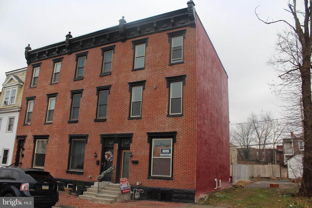 247 Hummel Street - Photo 1