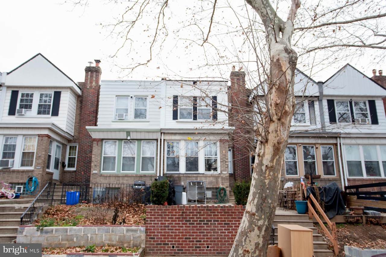 4152 Stirling Street - Photo 1