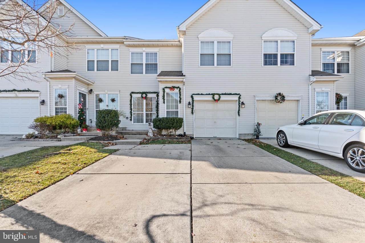 204 Doral Drive - Photo 1