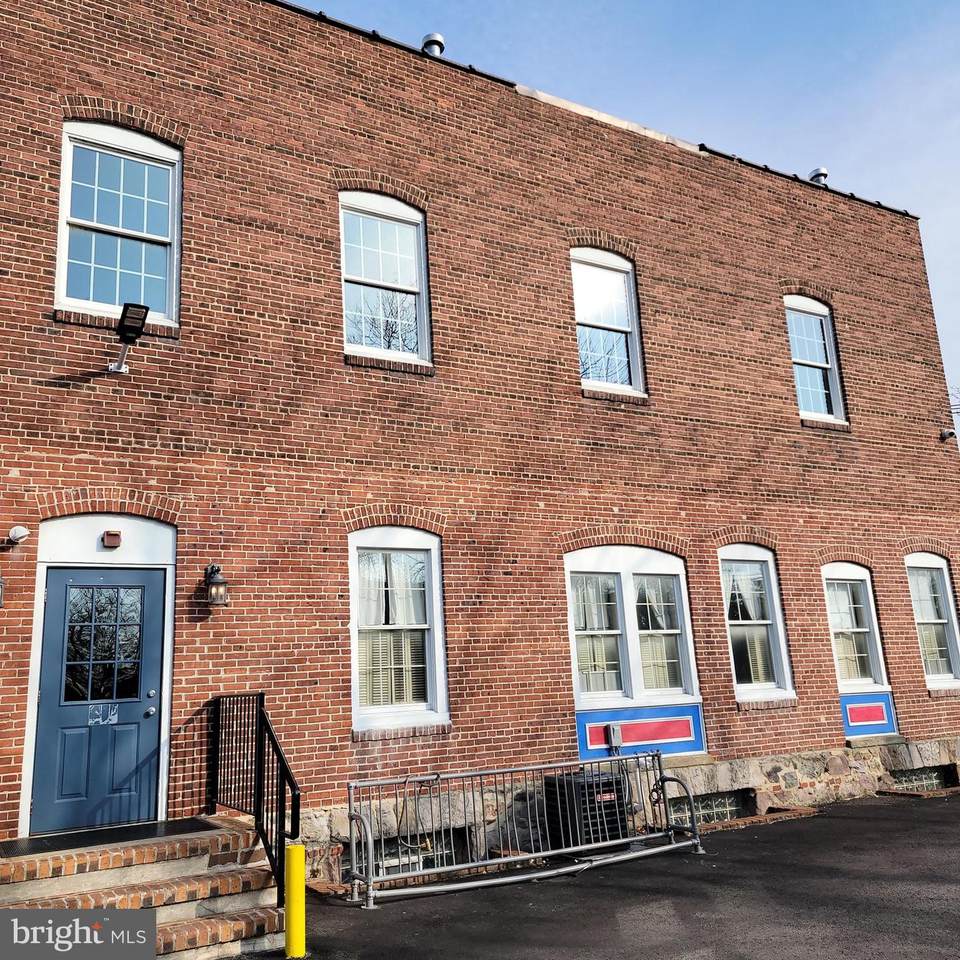 600 Main Street - Photo 1