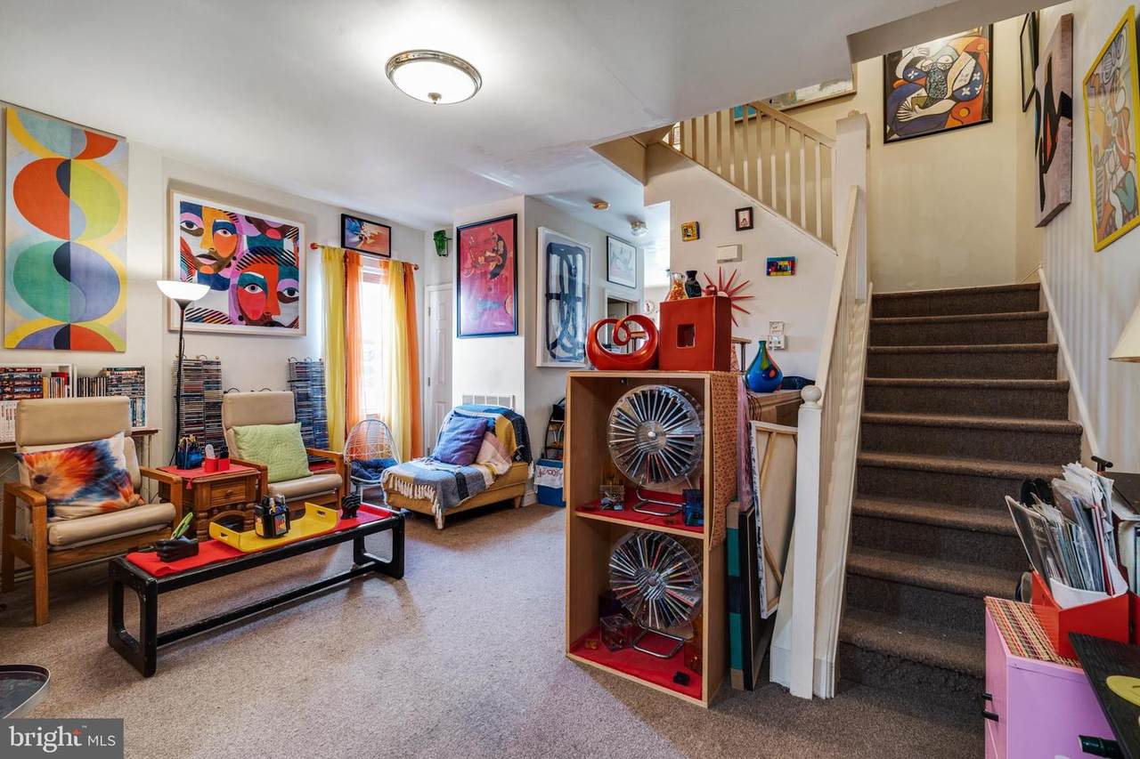 1720 Oxford Street - Photo 1