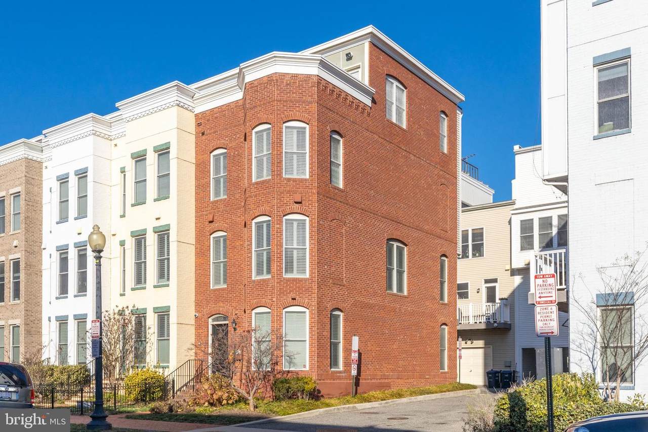 418 L Street - Photo 1