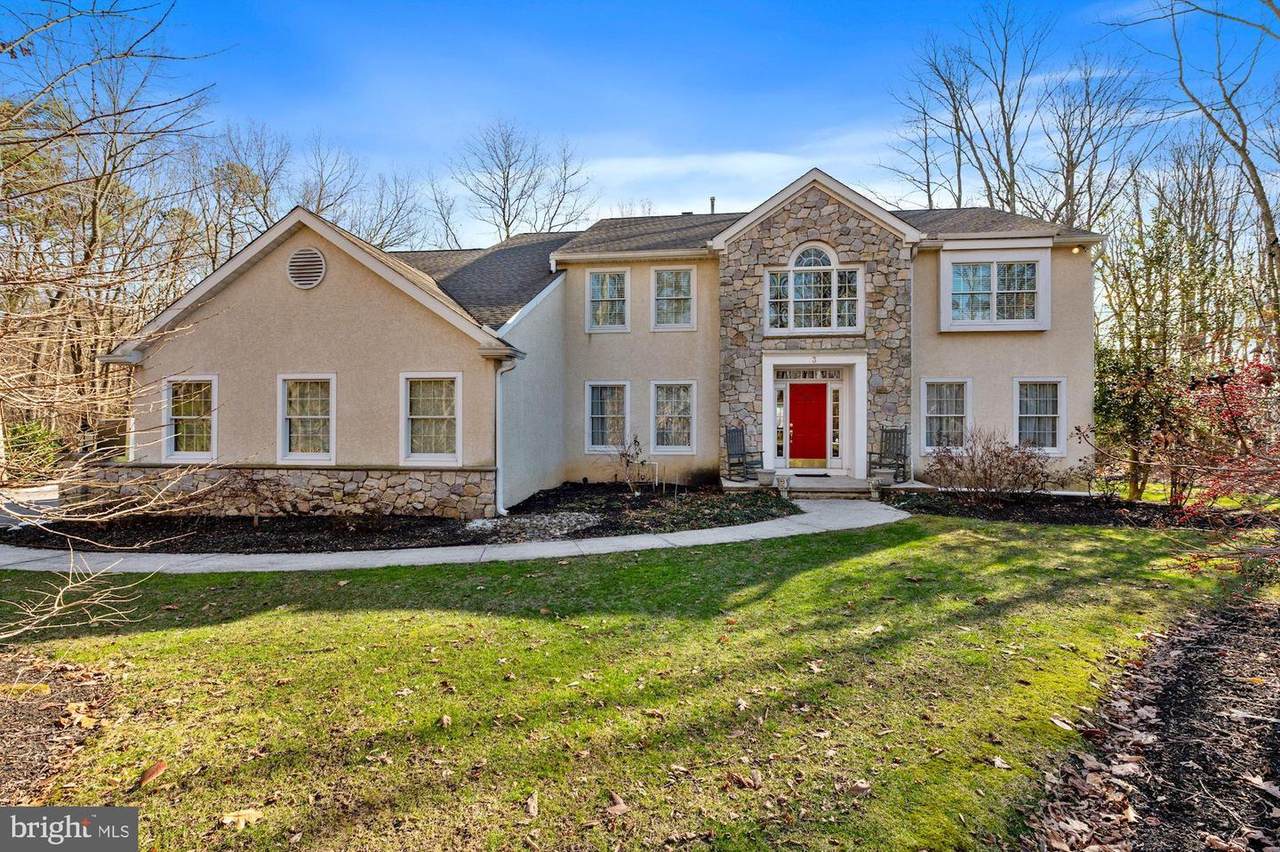 3 Pine Tree Drive - Photo 1