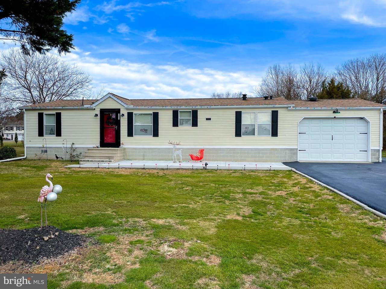 1249 Hourglass Road - Photo 1