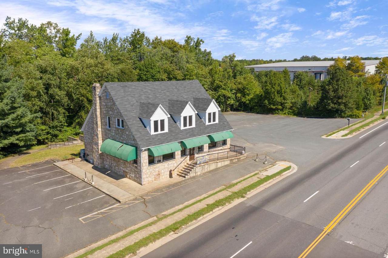 1243 Jefferson Davis Highway - Photo 1