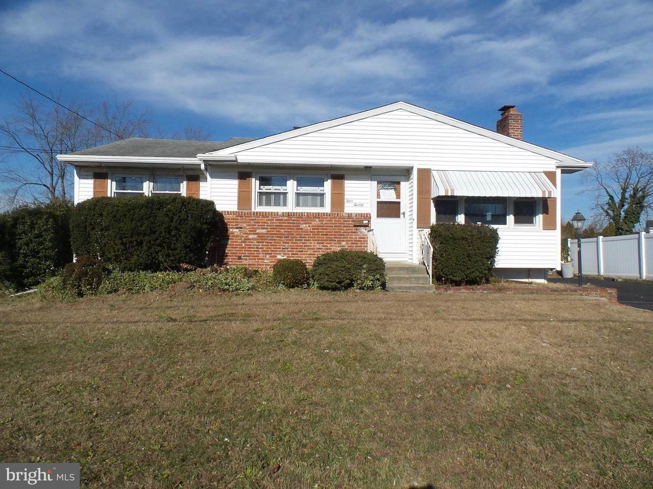 420 Argyle Road - Photo 1