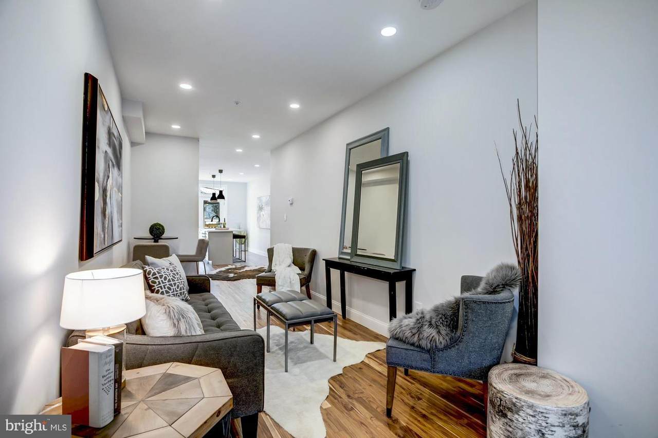 731 18TH Street - Photo 1