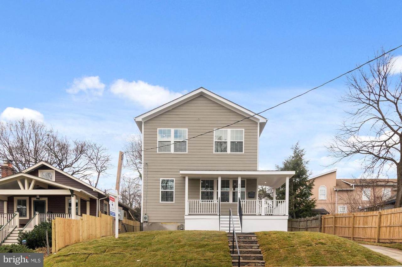 6924 Prince Georges Avenue - Photo 1