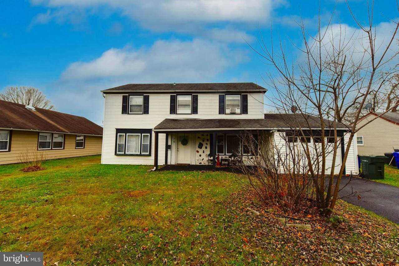 70 Berkshire Lane - Photo 1