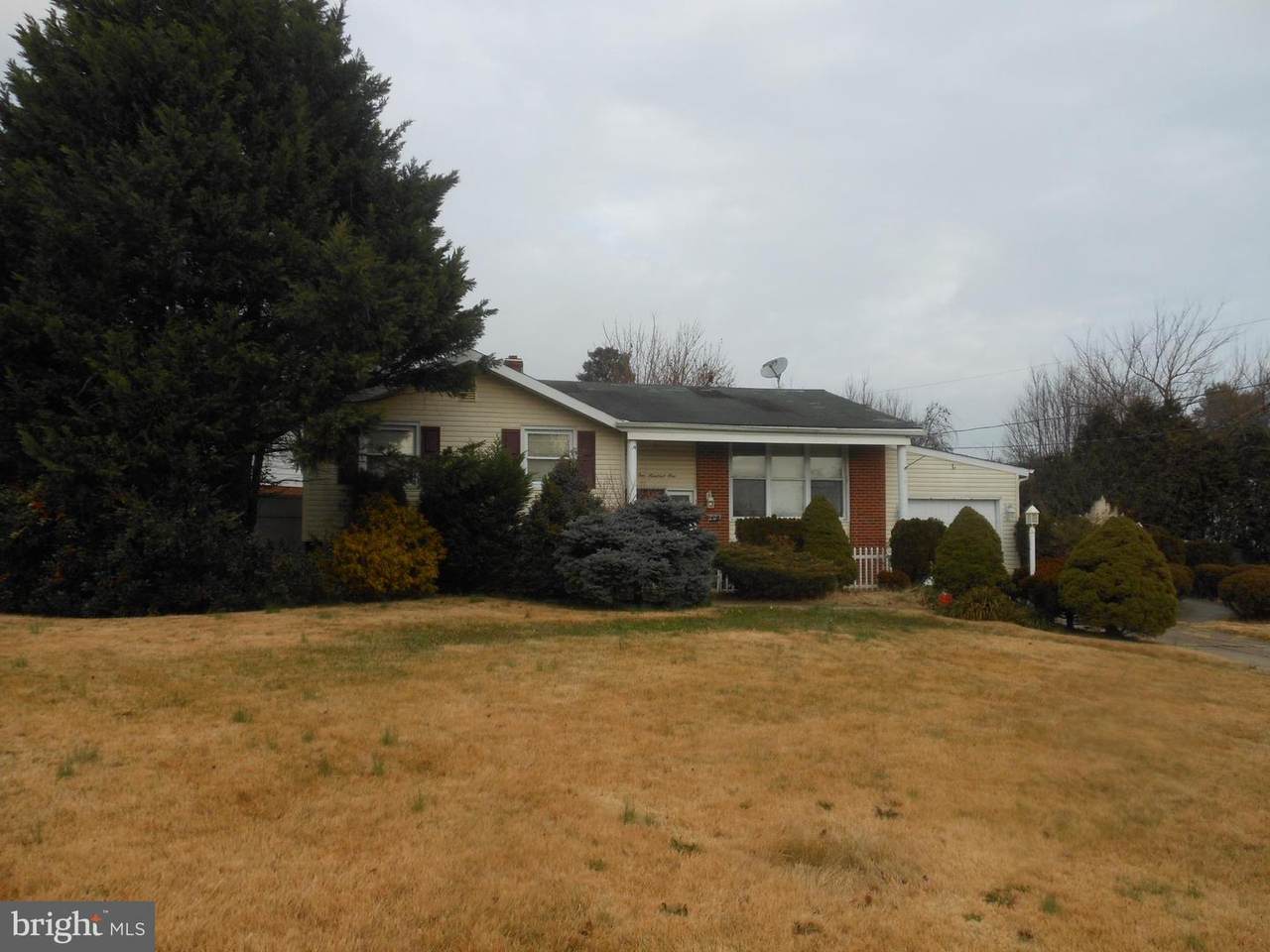 101 Spruceglen Drive - Photo 1