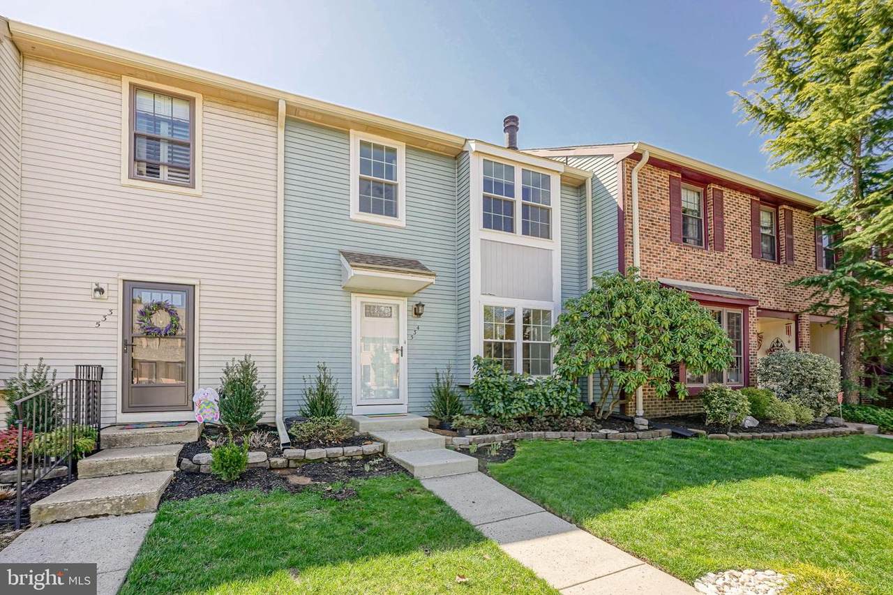 534 Kings Croft - Photo 1
