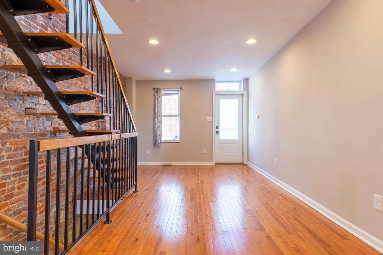 1576 Hewson Street - Photo 1