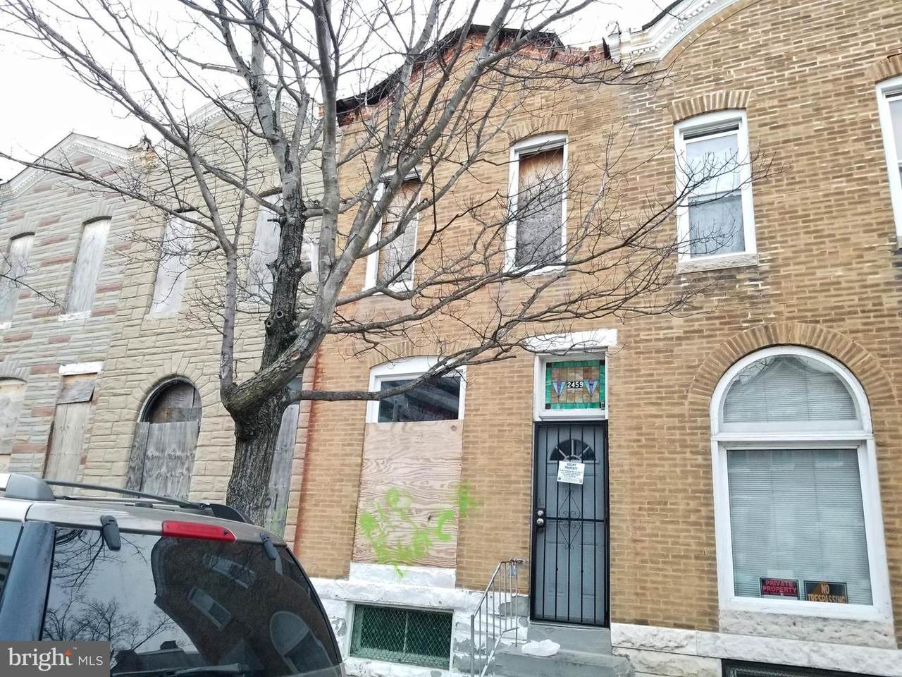 2459 Brentwood Avenue - Photo 1
