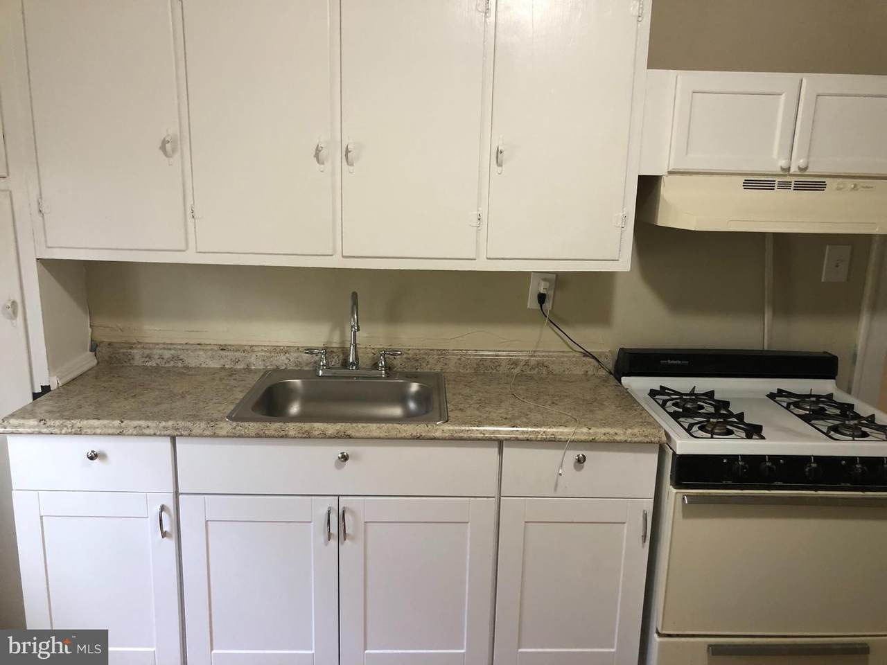 207 Oliver Avenue - Photo 1