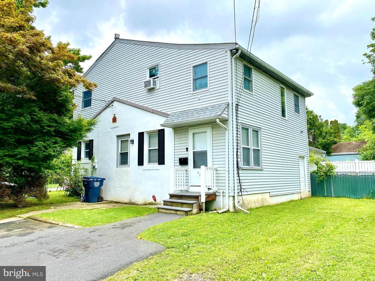 712 Pennsylvania Avenue - Photo 1