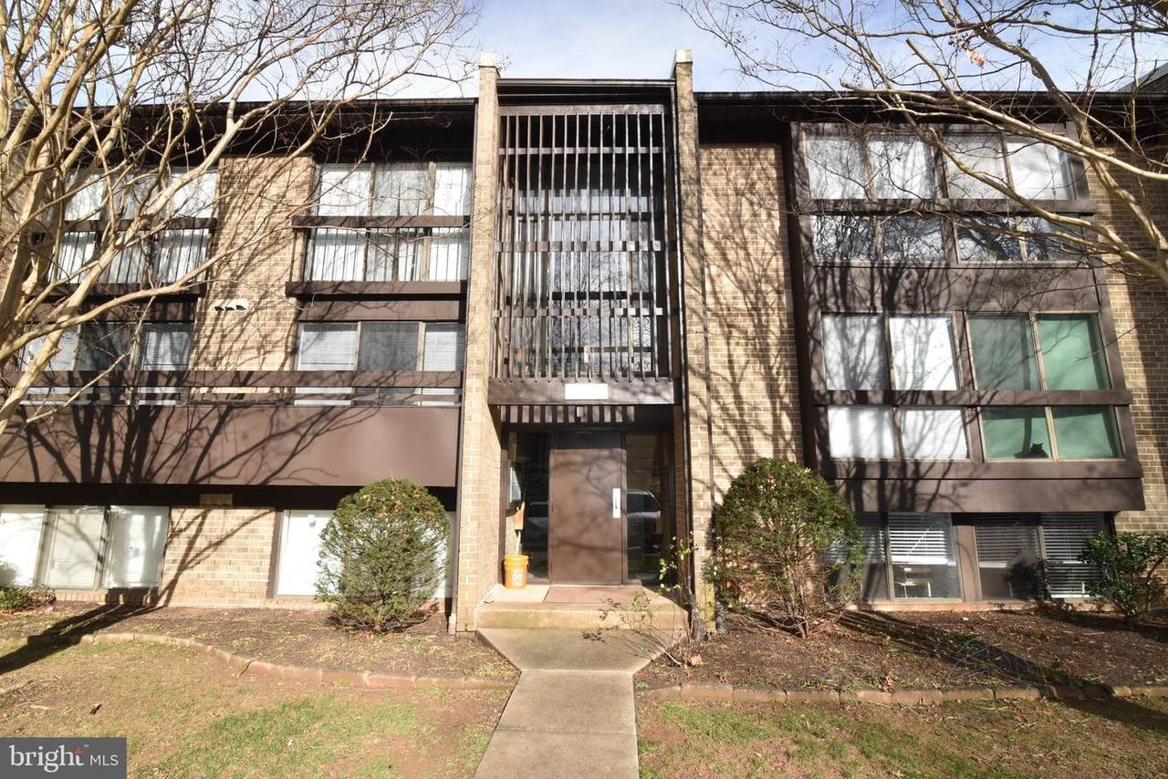 11562 Rolling Green Court - Photo 1