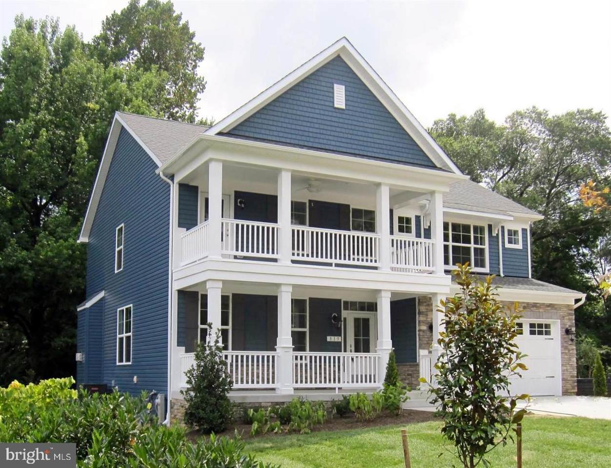 819 Janice Drive - Photo 1