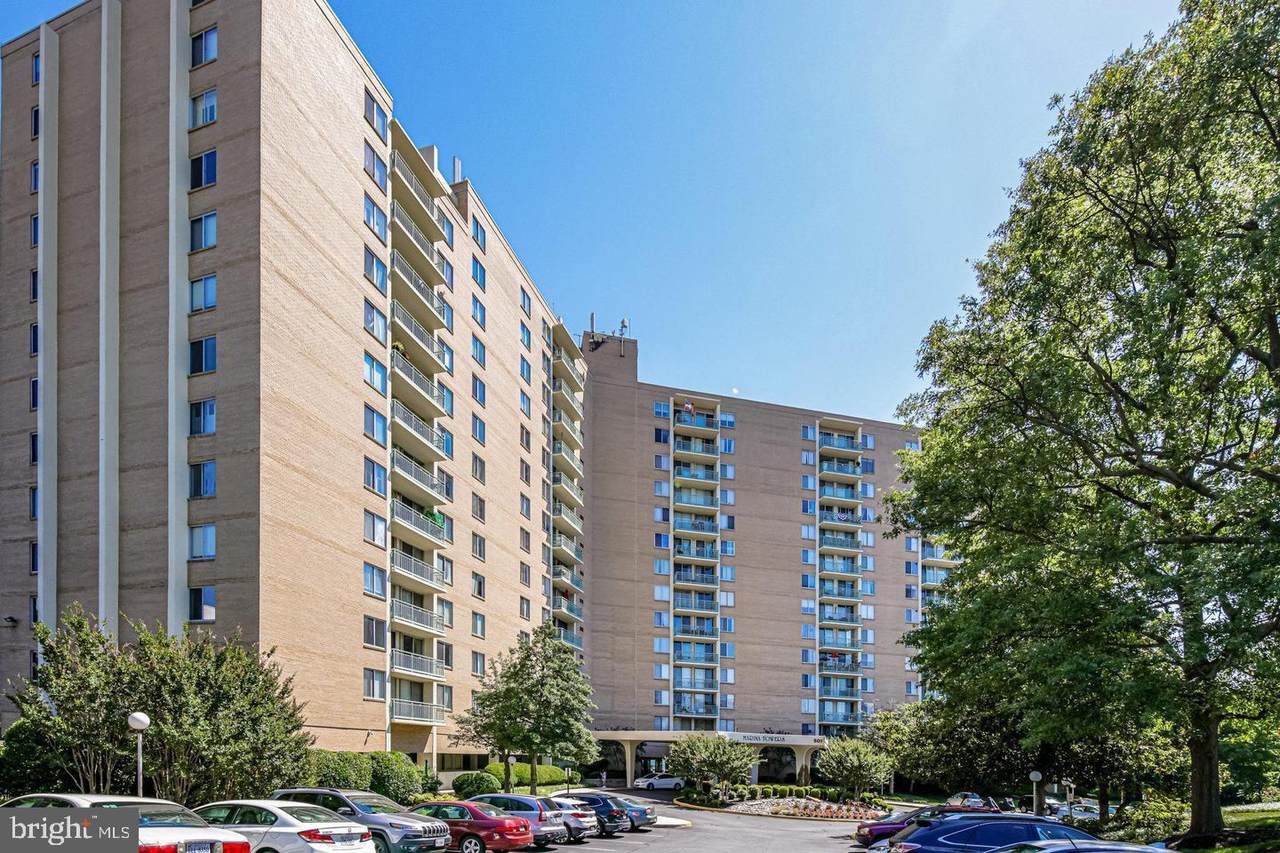 501 Slaters Lane - Photo 1