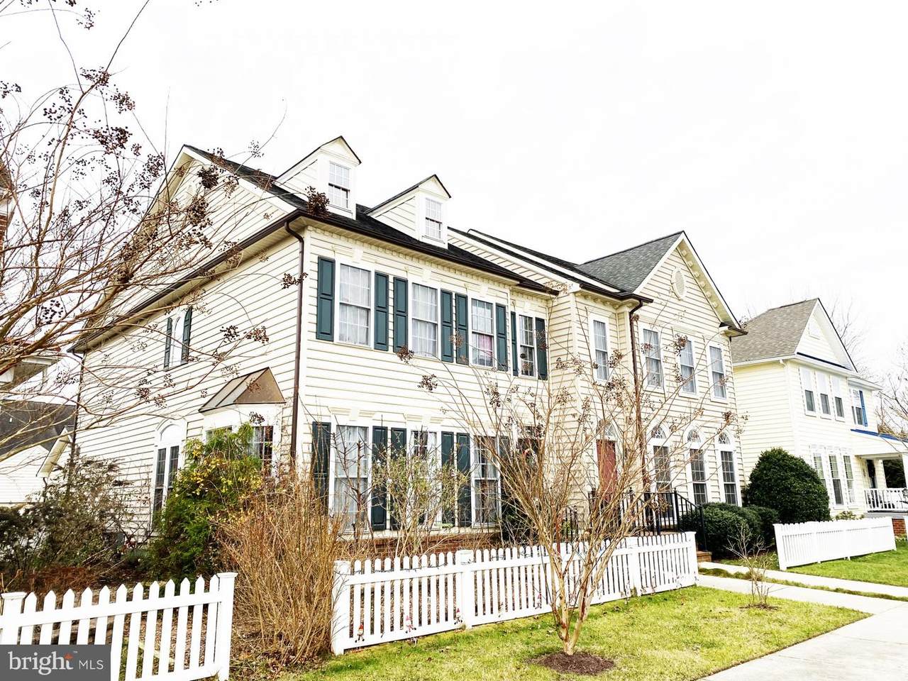 204 Sundance Lane - Photo 1