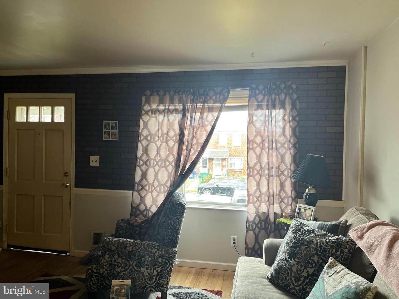 1429 Locust Street - Photo 1