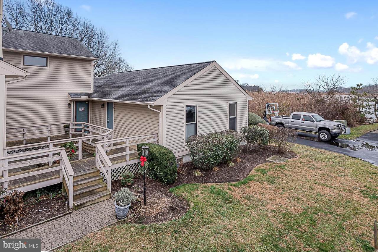 15-C Mariners Court - Photo 1