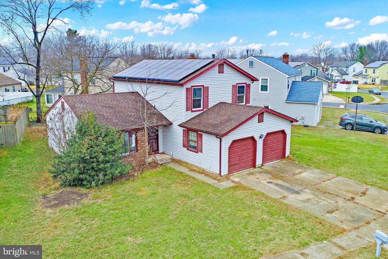 116 Robins Run E - Photo 1