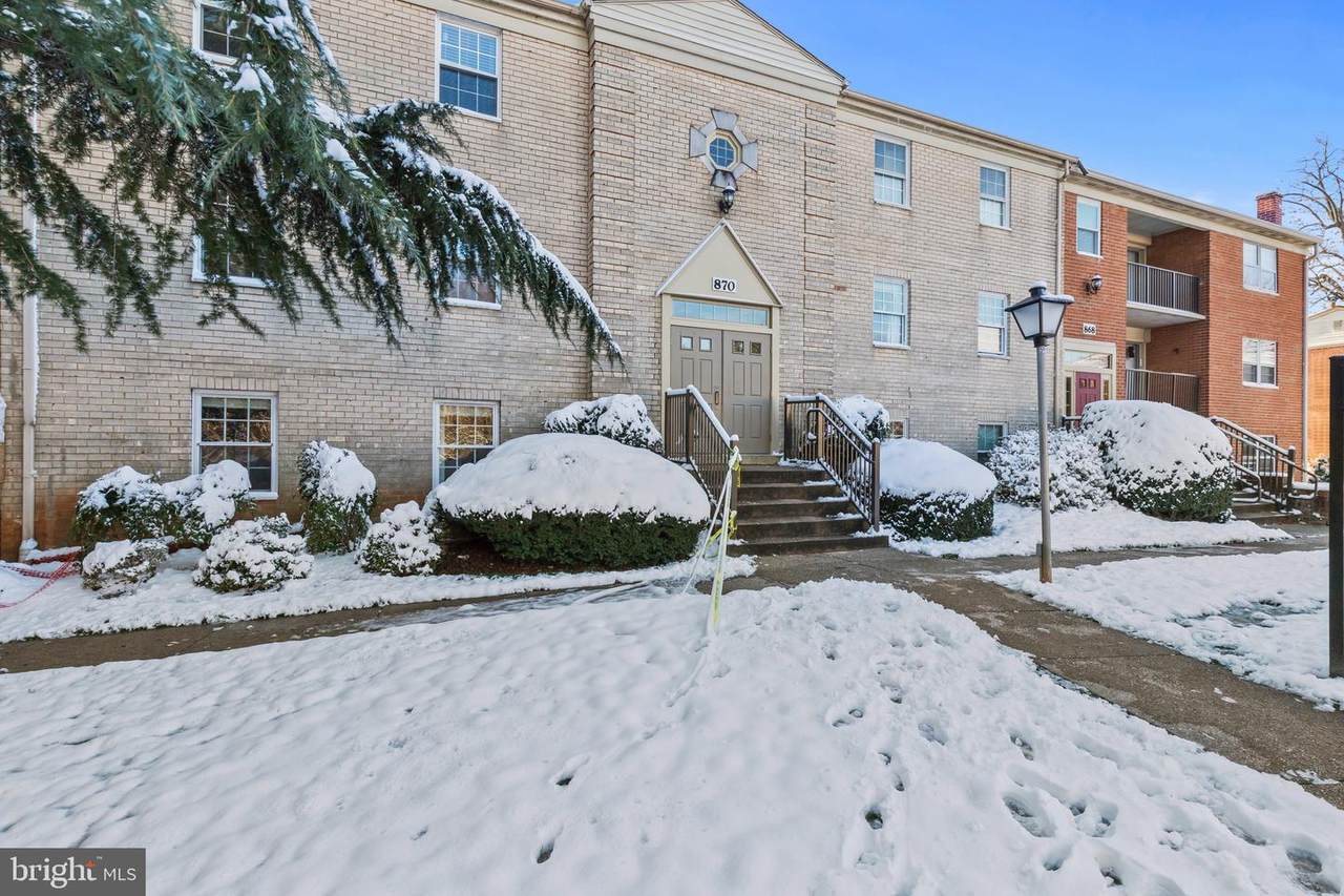 870 College Parkway - Photo 1
