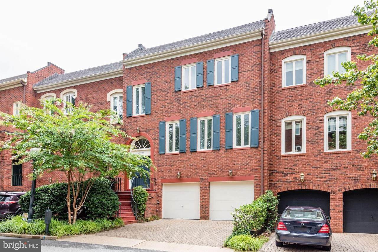 3904 Georgetown Court - Photo 1