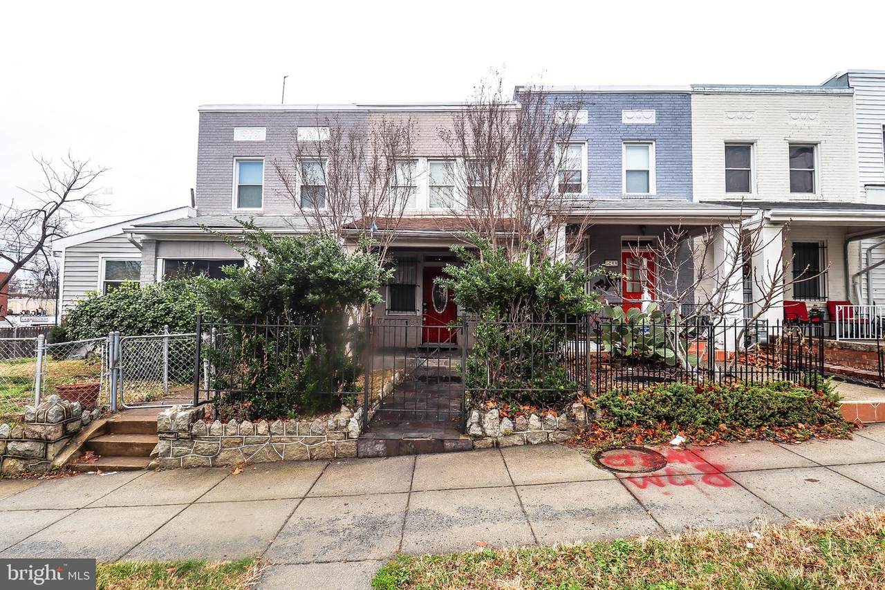 1642 L Street - Photo 1