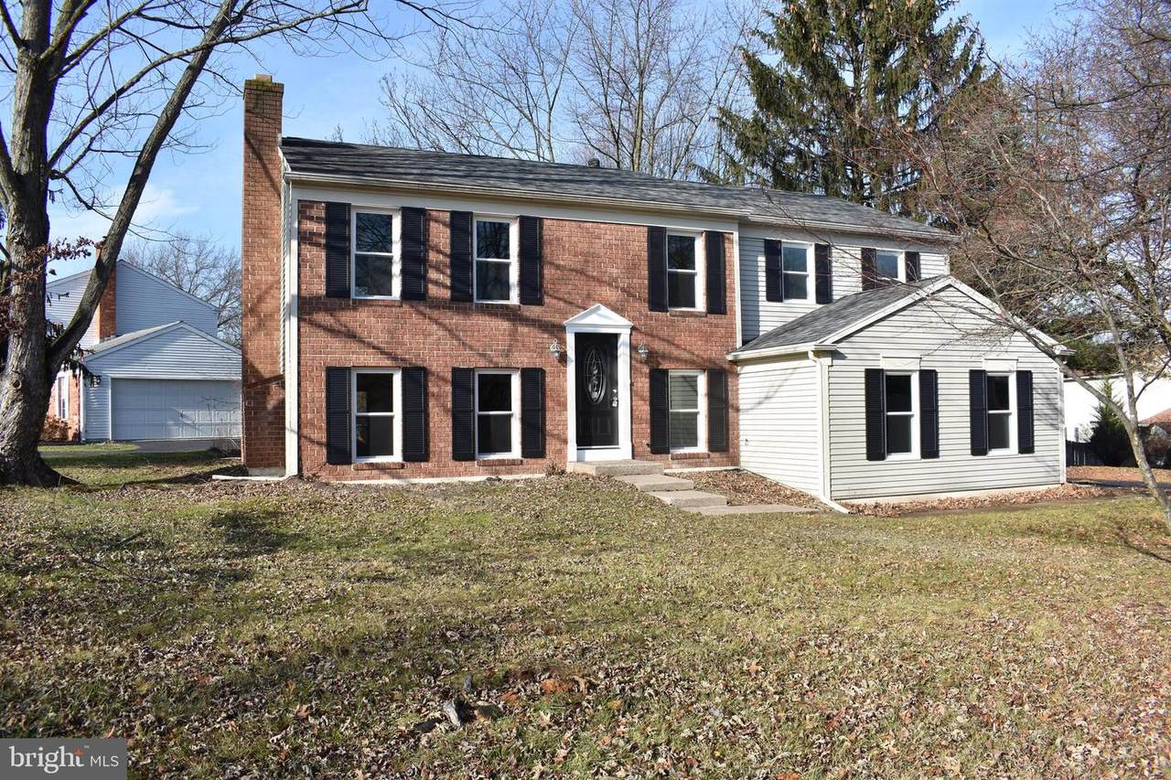 305 Candlewyck Lane - Photo 1