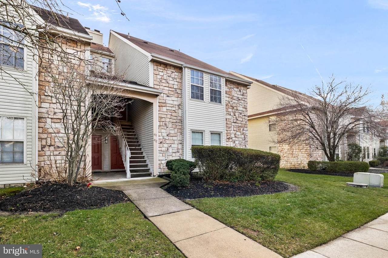 411 Tavistock - Photo 1