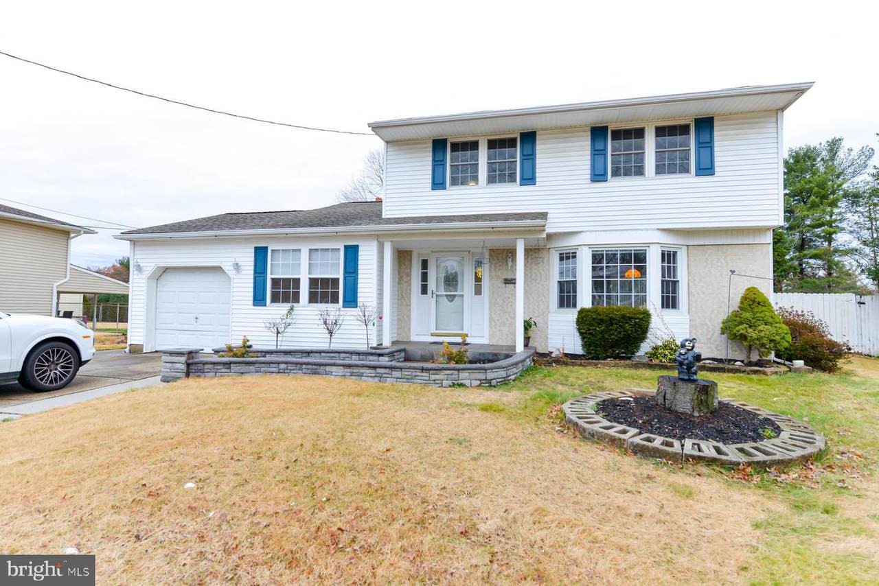 137 Central Avenue - Photo 1