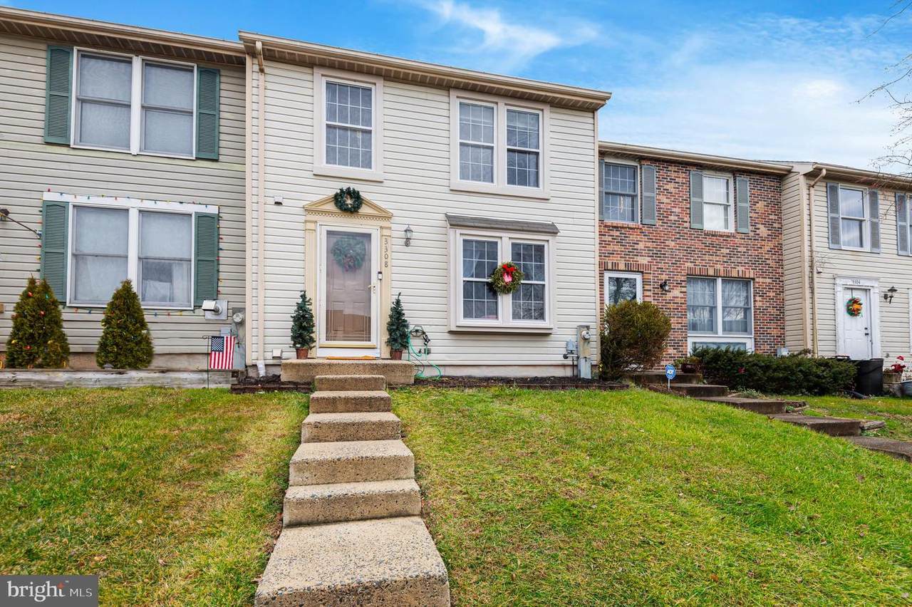 3308 Raccoon Court - Photo 1