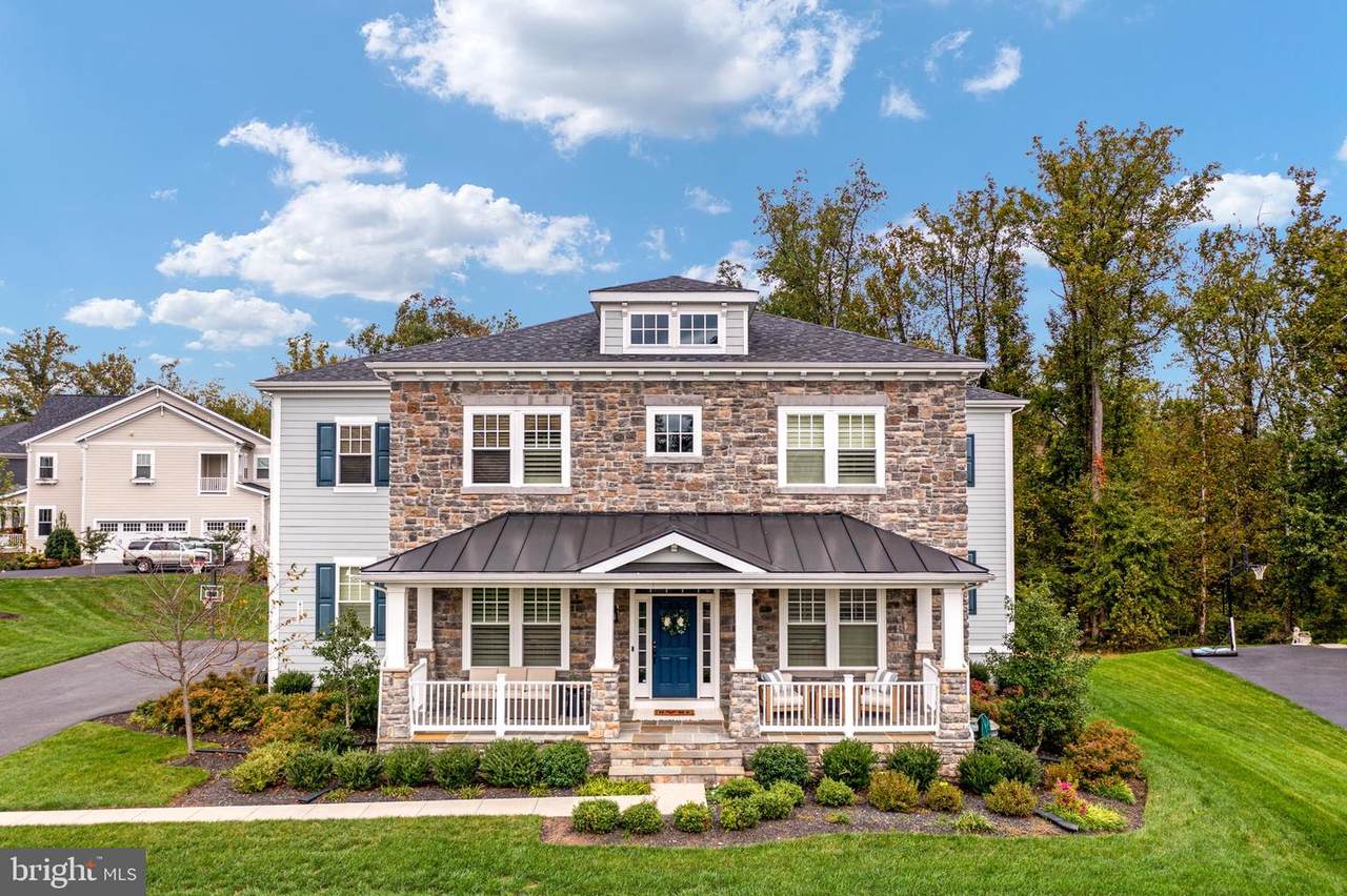 41058 Lyndale Woods Drive - Photo 1