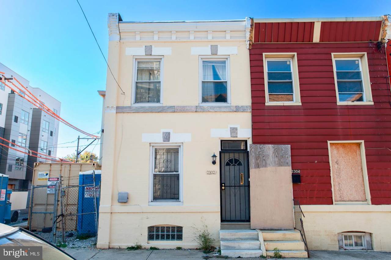2302 Carlisle Street - Photo 1