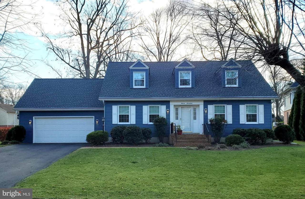1117 Caroline Street - Photo 1