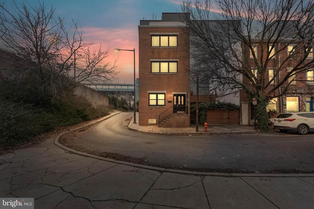 136-38 Vine Street - Photo 1