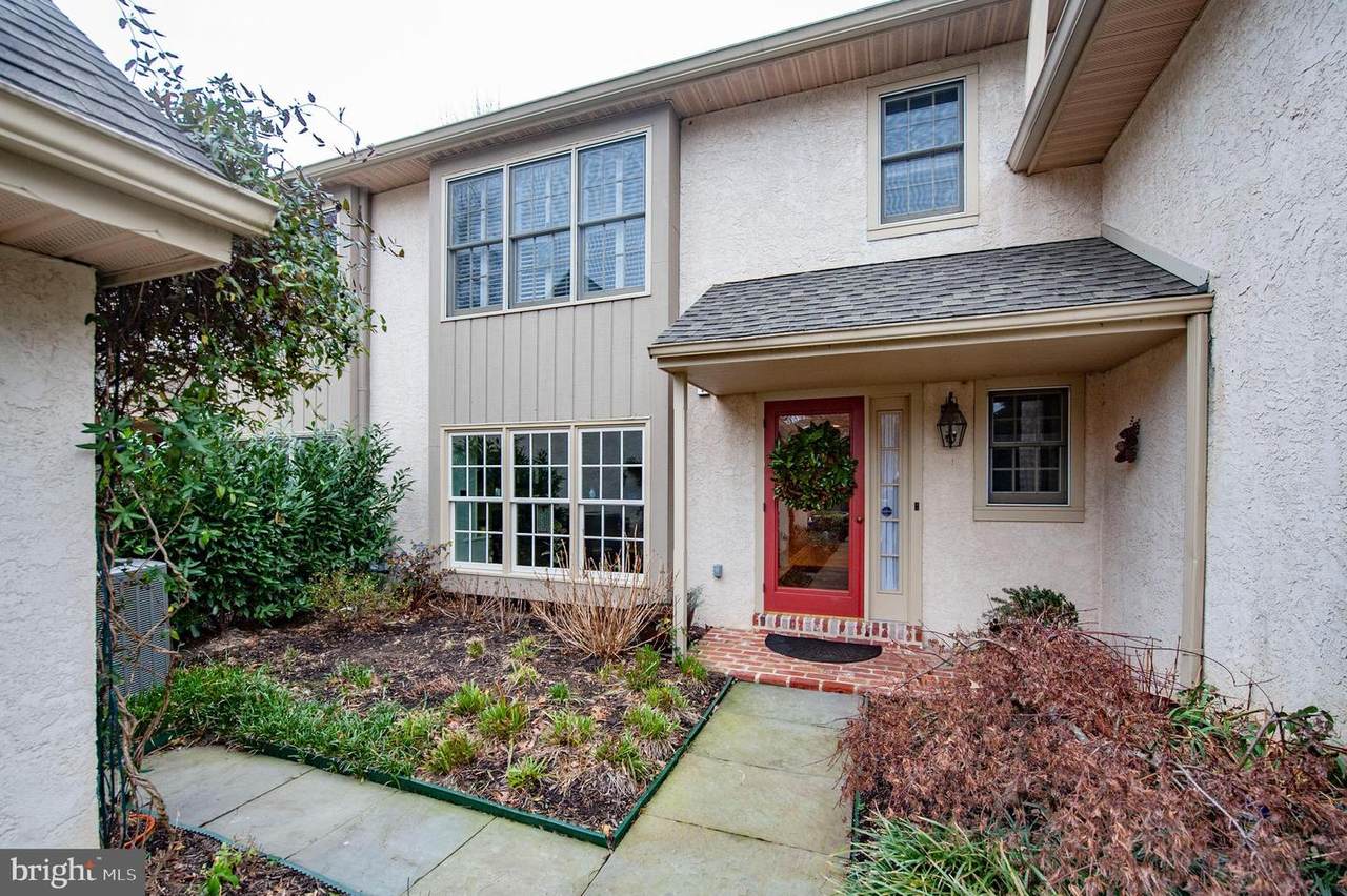 459 Chandlee Drive - Photo 1