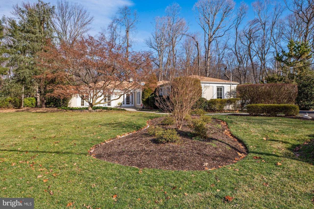 1413 Georgian Drive - Photo 1