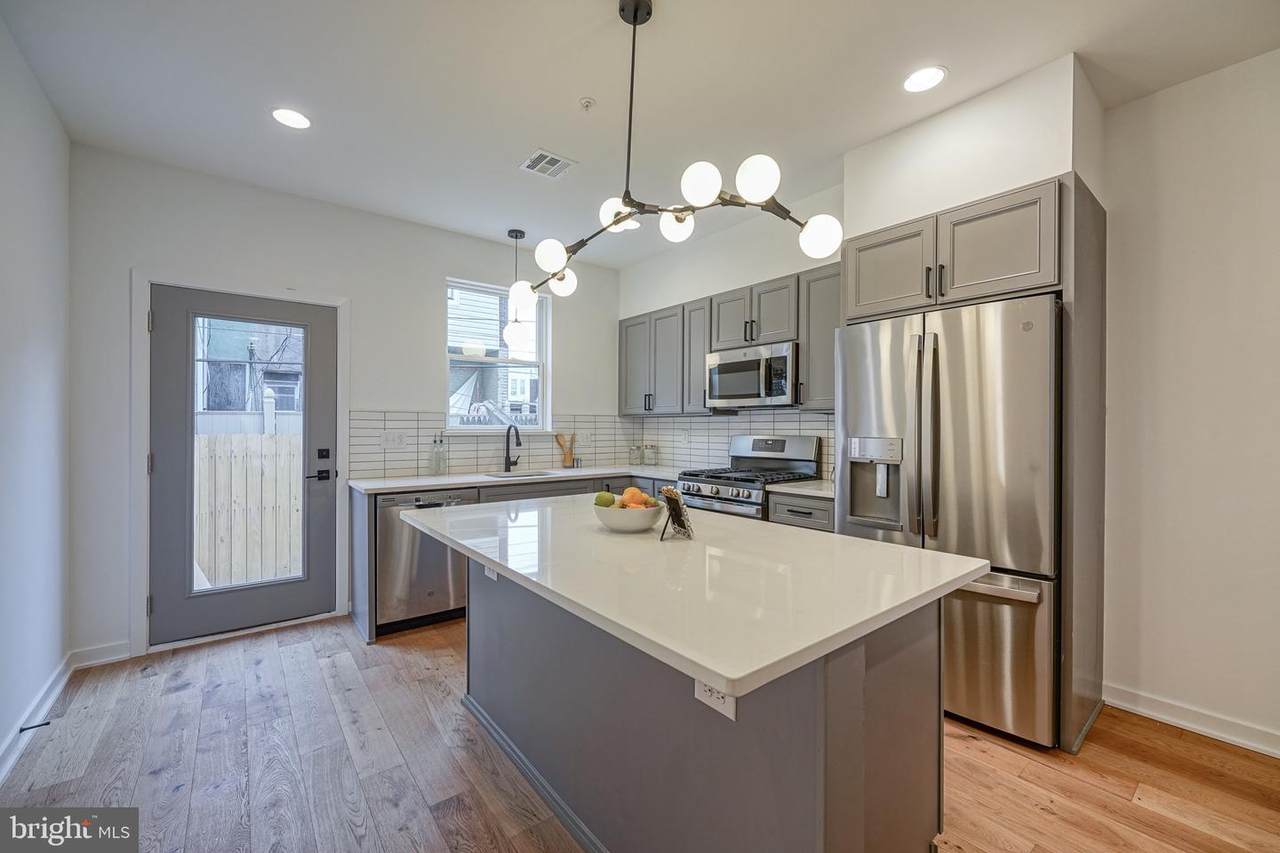 2245 William Street - Photo 1