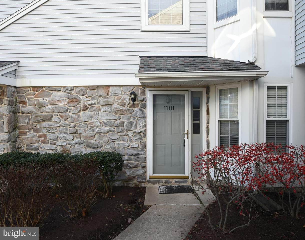 1101 Mews Drive - Photo 1