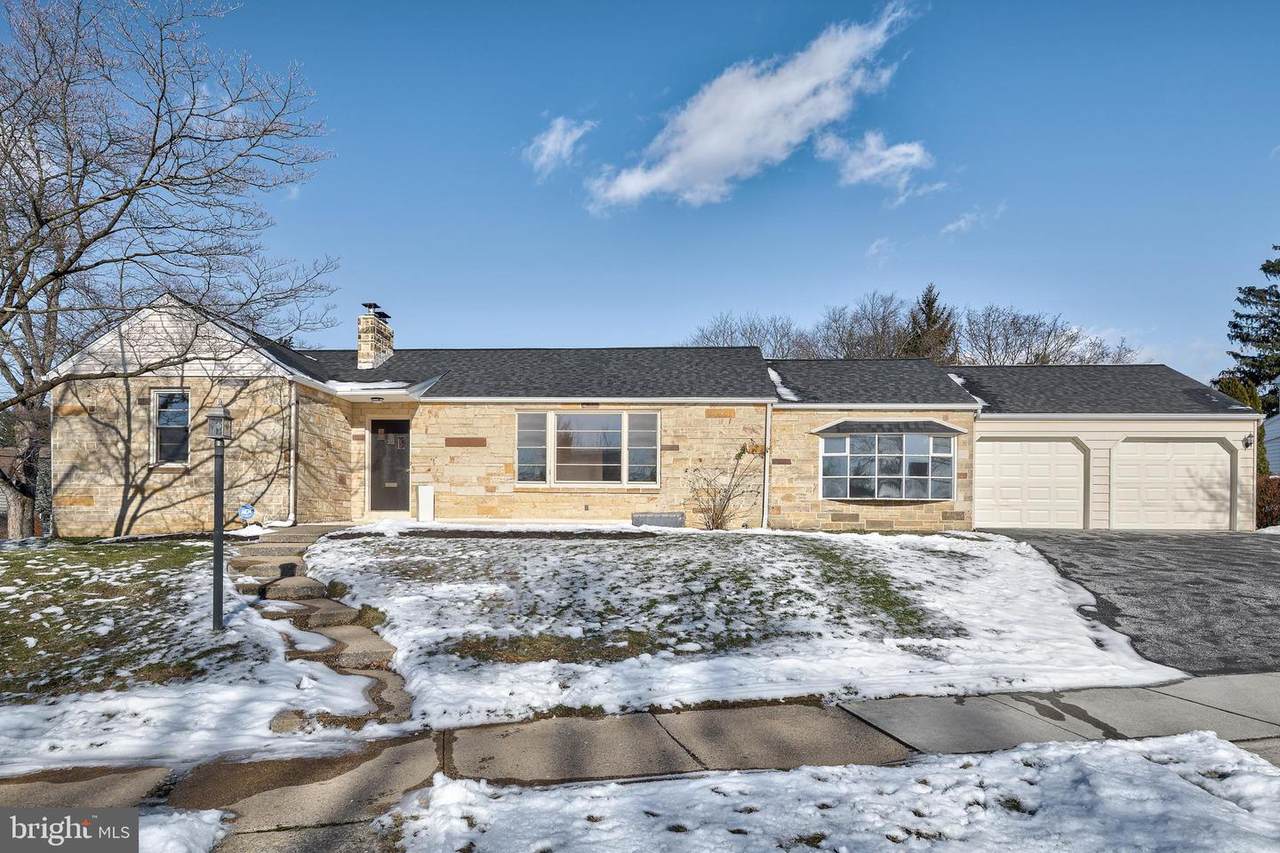 3040 Beverly Road - Photo 1