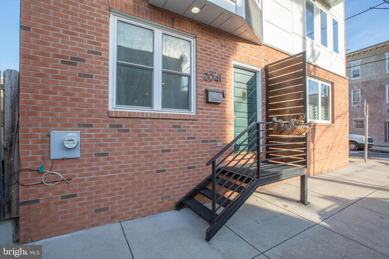 2041 Sergeant Street - Photo 1