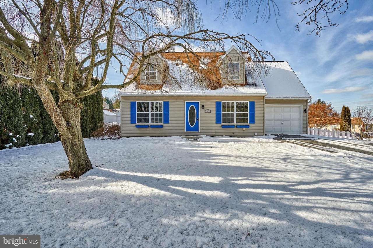 102 Dogwood Drive - Photo 1