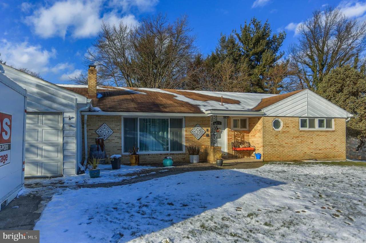 735 Meadow Drive - Photo 1
