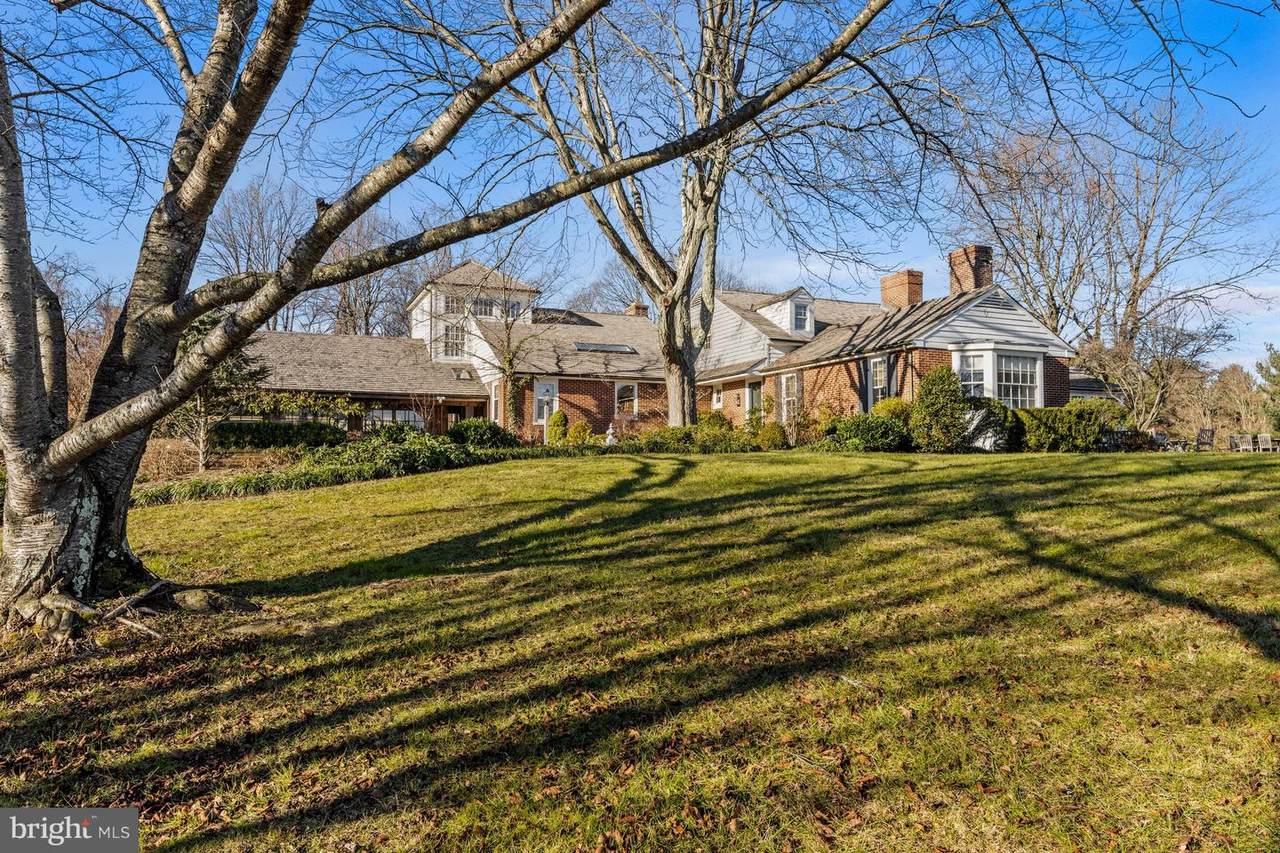2801 Montchanin Road - Photo 1
