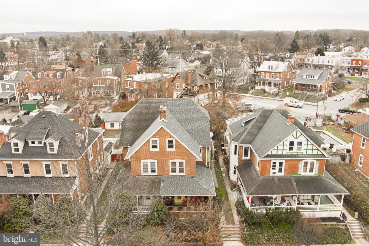 384 2ND Avenue - Photo 1
