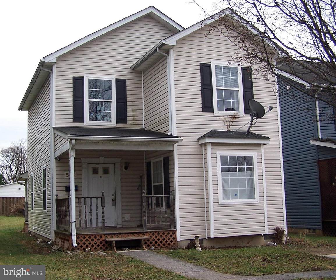 542 Kent Street - Photo 1